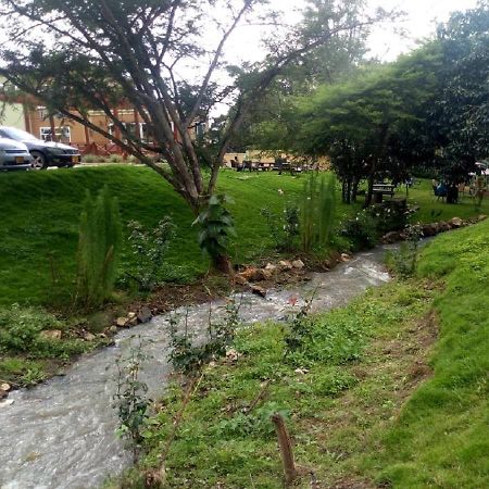 Hotel Desderia Mbeya Ngoại thất bức ảnh