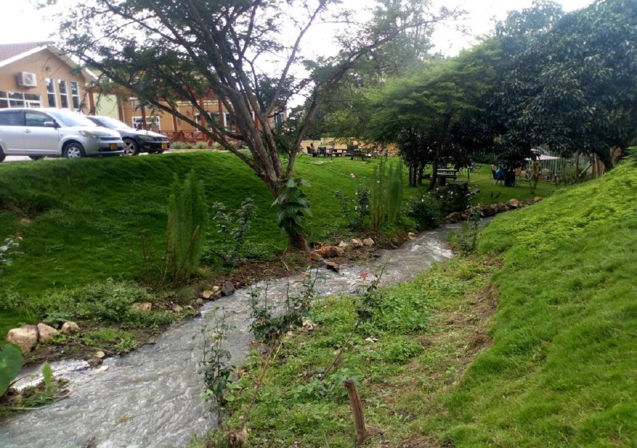 Hotel Desderia Mbeya Ngoại thất bức ảnh